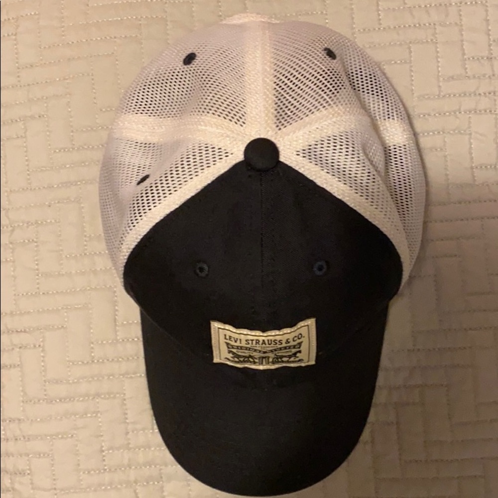 Levi’s snapback hat - Picture 2 of 6